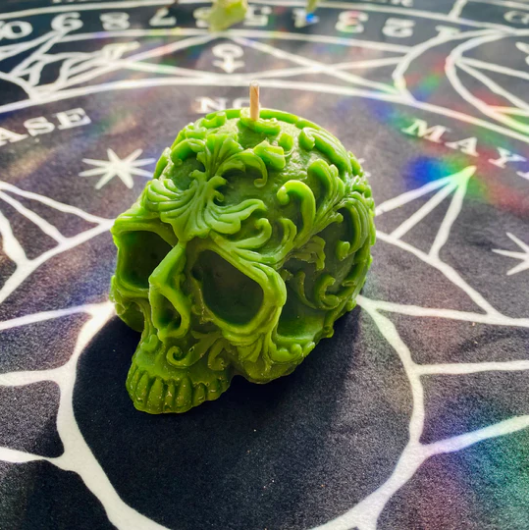 Skull Filigree Candle by Madame Phoenix - alter8.com